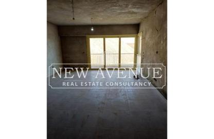 Apartment - 2 Bedrooms - 2 Bathrooms for sale in Mountain View iCity - 5th Settlement Compounds - The 5th Settlement - New Cairo City - Cairo