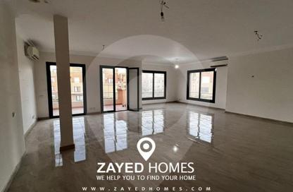 Penthouse - 4 Bedrooms - 4 Bathrooms for sale in Casa - Sheikh Zayed Compounds - Sheikh Zayed City - Giza