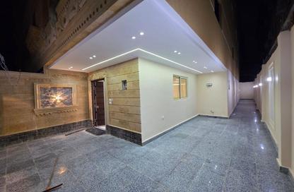 Villa - 3 Bedrooms - 2 Bathrooms for sale in Gate 1 - Khofo - Hadayek El Ahram - Giza