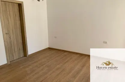 شقة - 3 غرف نوم - 2 حمامات للايجار في مون ريزيدنس - فيفث سكوير - التجمع الخامس - مدينة القاهرة الجديدة - القاهرة