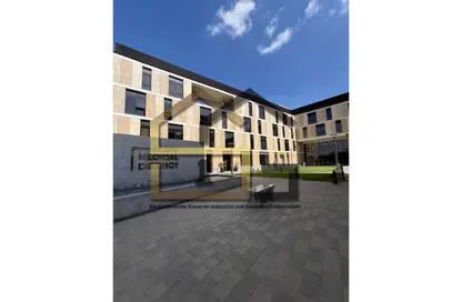 عيادة - غرفة نوم - 1 حمام للبيع في ويستاون - كمبوندات الشيخ زايد - الشيخ زايد - الجيزة