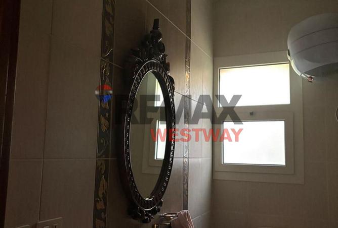 104042867 - Property Image 3