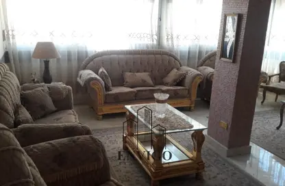 دوبلكس - 3 غرف نوم - 3 حمامات للبيع في شارع عماد الدين كامل - المنطقة الأولى - مدينة نصر - القاهرة