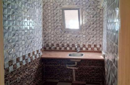 Apartment - 3 Bedrooms - 1 Bathroom for rent in Laurent - Hay Sharq - Alexandria