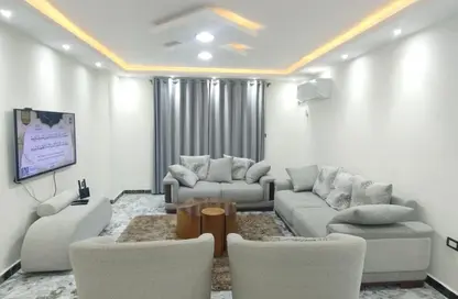 شقة - 3 غرف نوم - 2 حمامات للايجار في زهراء المعادي - حي المعادي - القاهرة