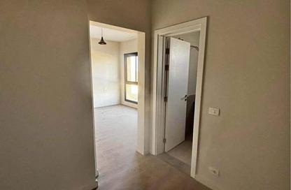 شقة - 2 غرف نوم - 2 حمامات للبيع في أو ويست - كمبوندات 6 أكتوبر - مدينة 6 أكتوبر - الجيزة شقة - 2 غرف نوم - 2 حمامات للبيع في أو ويست - كمبوندات 6 أكتوبر - مدينة 6 أكتوبر - الجيزة
