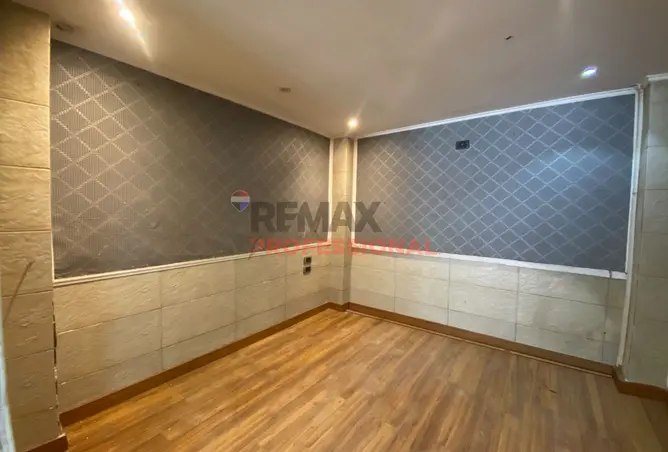 97721219 - Property Image 3
