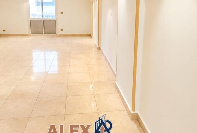 94101860 - Property Image 2