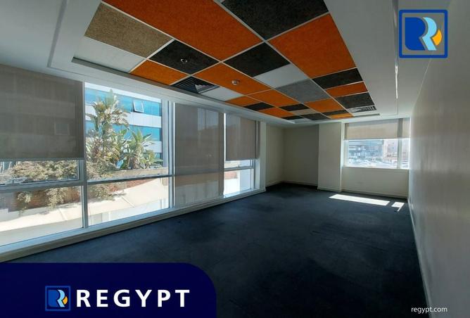 102898943 - Property Image 3