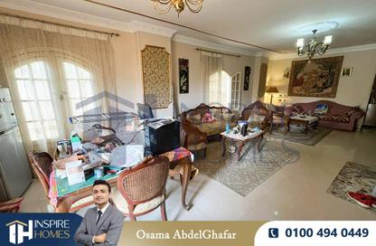 شقة - 3 غرف نوم - 1 حمام للبيع في المستثمر الصغير - الحي العاشر - الشيخ زايد - الجيزة