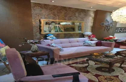 Roof - 3 Bedrooms - 2 Bathrooms for sale in El Yasmeen 2 - El Yasmeen - New Cairo City - Cairo