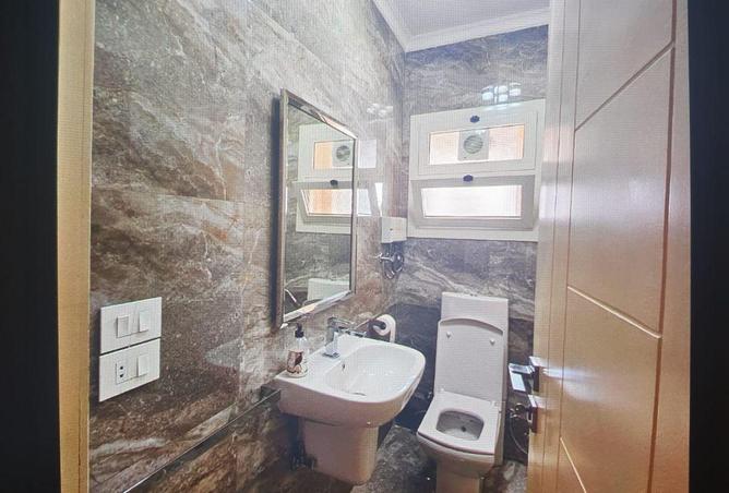 70103664 - Property Image 3