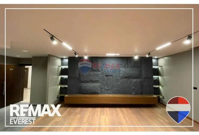 8511412 - Property Image 2