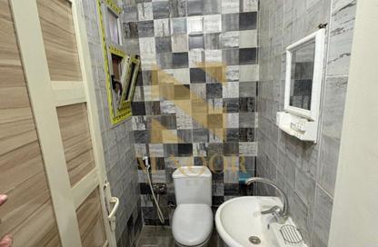 Apartment - 2 Bedrooms - 2 Bathrooms for rent in Street 100   Al Fairouz St. - 10th District - Sheikh Zayed City - Giza
