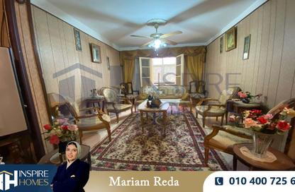 شقة - 3 غرف نوم - 2 حمامات للايجار في شارع السيدة سكينة إبنت الحسين - كفر عبده - رشدي - حي شرق - الاسكندرية