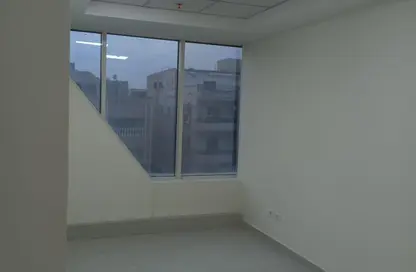 عيادة - غرفة نوم - 1 حمام للايجار في مجمع أوزون الطبي - النرجس - مدينة القاهرة الجديدة - القاهرة