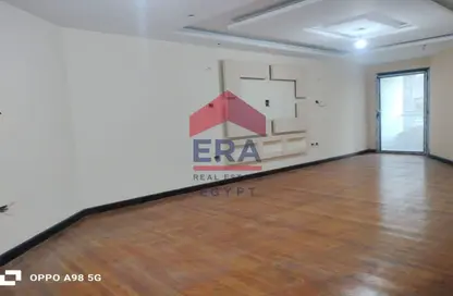 مساحات مكتبية - استوديو - 2 حمامات للبيع في شارع سوق زهراء المعادي - زهراء المعادي - حي المعادي - القاهرة