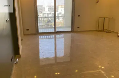 Apartment - 3 Bedrooms - 3 Bathrooms for rent in Garden Residence - Hyde Park - New Cairo City - Cairo Apartment - 3 Bedrooms - 3 Bathrooms for rent in Garden Residence - Hyde Park - New Cairo City - Cairo