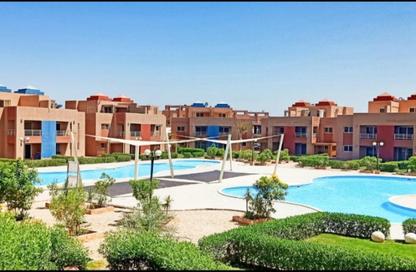 شاليه - 2 غرف نوم - 1 حمام للبيع في بيلا رومانس - رومانس - العين السخنة - السويس
