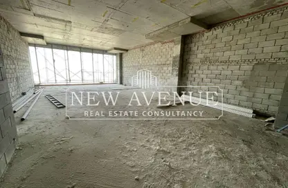 مساحات مكتبية - 8 غرف نوم - 2 حمامات للبيع في جولدن جيت - شارع التسعين الجنوبي - التجمع الخامس - مدينة القاهرة الجديدة - القاهرة