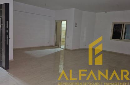 Apartment - 3 Bedrooms - 2 Bathrooms for sale in Doctor Ali Mosharafa St. - Al Narges 6 - Al Narges - New Cairo City - Cairo Apartment - 3 Bedrooms - 2 Bathrooms for sale in Doctor Ali Mosharafa St. - Al Narges 6 - Al Narges - New Cairo City - Cairo
