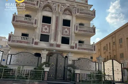 Apartment - 4 Bedrooms - 3 Bathrooms for sale in Touristic 1 - Northern Expansions - 6 October City - Giza