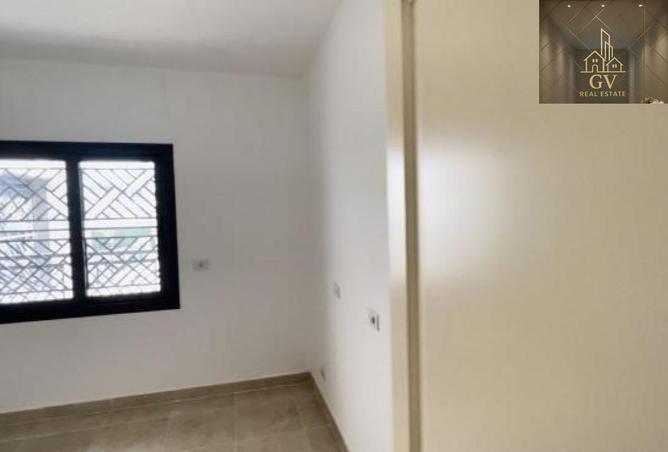 70633786 - Property Image 3