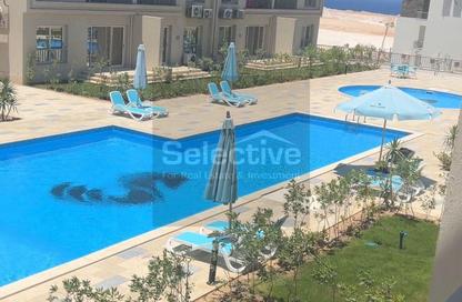Chalet - 2 Bedrooms - 1 Bathroom for sale in Sea View - Ras Al Hekma - North Coast