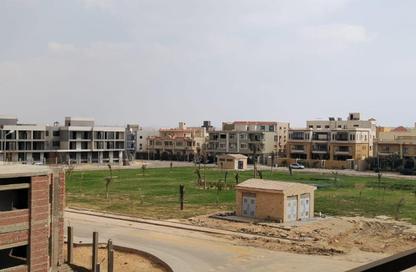 Apartment - 3 Bedrooms - 3 Bathrooms for sale in West Golf Extension - El Katameya Compounds - El Katameya - New Cairo City - Cairo