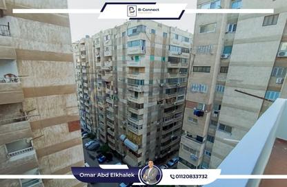 شقة - 3 غرف نوم - 1 حمام للايجار في سموحة - حي شرق - الاسكندرية