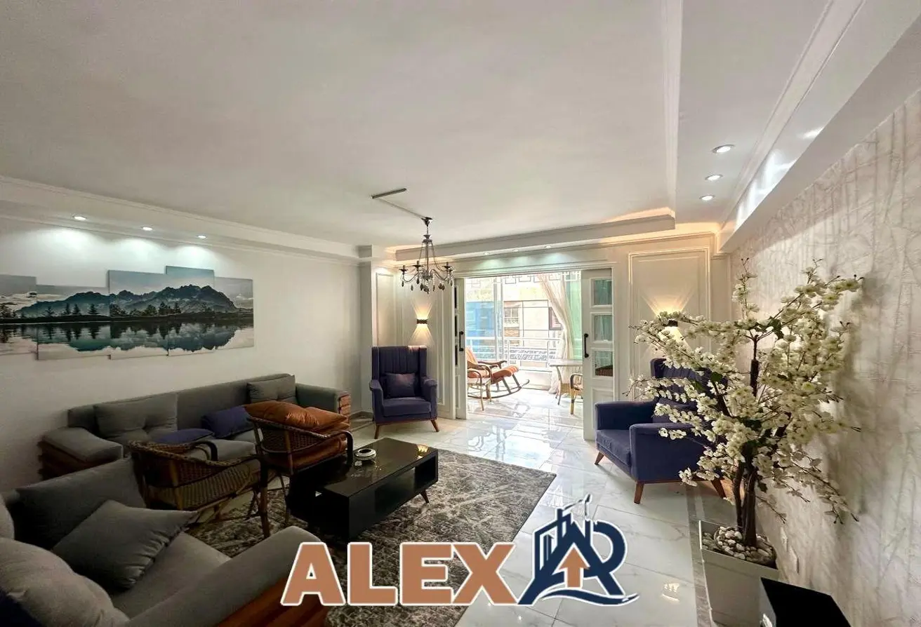 77047036 - Property Main Image