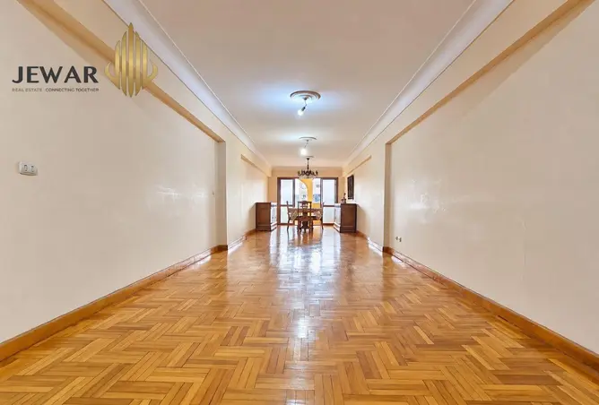 114900359 - Property Image 2