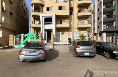 Apartment - 3 Bedrooms - 2 Bathrooms for sale in North Lotus - El Lotus - New Cairo City - Cairo