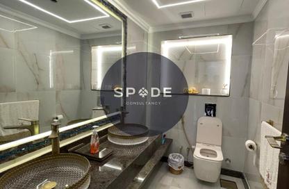 Townhouse - 5 Bedrooms - 4 Bathrooms for sale in Azzar - 5th Settlement Compounds - The 5th Settlement - New Cairo City - Cairo