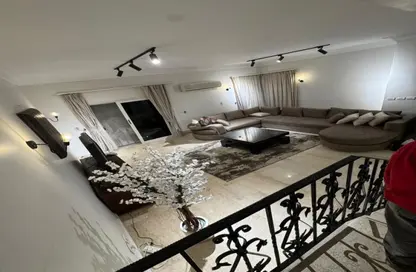 فيلا - 3 غرف نوم - 3 حمامات للايجار في شارع ام كلثوم - الرحاب المرحلة الثالثة - الرحاب - مدينة القاهرة الجديدة - القاهرة