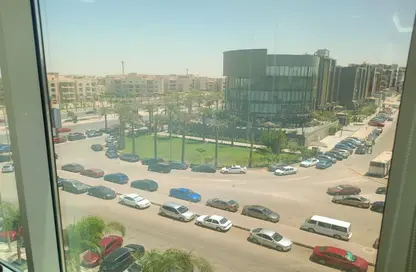 Office Space - 4 Bedrooms - 1 Bathroom for rent in Trivium Square - North Teseen St. - The 5th Settlement - New Cairo City - Cairo