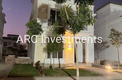Villa - 4 Bedrooms - 2 Bathrooms for sale in Mountain View iCity - 5th Settlement Compounds - The 5th Settlement - New Cairo City - Cairo