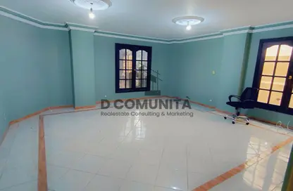 شقة - 3 غرف نوم - 2 حمامات للايجار في شارع 17 - الحي الخامس - التجمع الخامس - مدينة القاهرة الجديدة - القاهرة