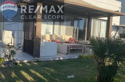 فيلا - 3 غرف نوم - 3 حمامات للبيع في كمبوند البروج - كمبوندات الشروق - مدينة الشروق - القاهرة