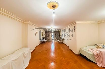 Apartment - 3 - 3 for sale in Laurent - Hay Sharq - Alexandria