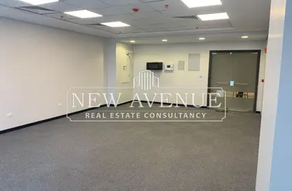 مساحات مكتبية - 2 غرف نوم - 1 حمام للايجار في مول هايد بارك بيزنس - شارع التسعين الجنوبي - التجمع الخامس - مدينة القاهرة الجديدة - القاهرة