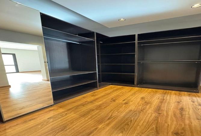 57755100 - Property Image 3