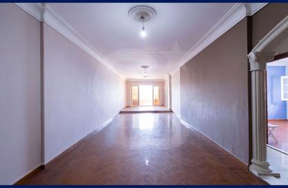 Apartment - 3 - 2 for sale in Al Ekbal St. - Laurent - Hay Sharq - Alexandria
