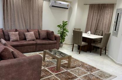 Apartment - 2 Bedrooms - 1 Bathroom for rent in American University Housing District - 5th Settlement Compounds - The 5th Settlement - New Cairo City - Cairo