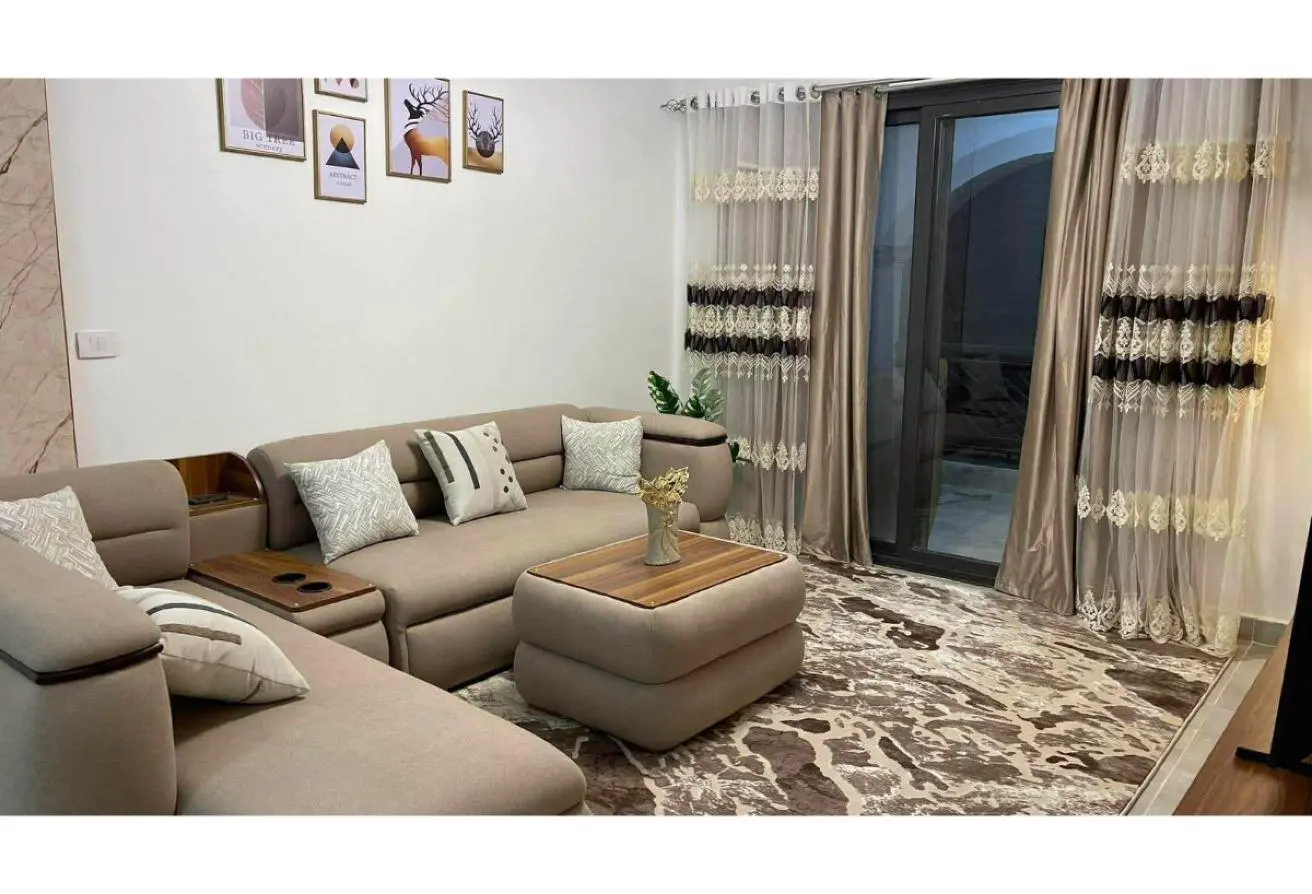 76518142 - Property Main Image