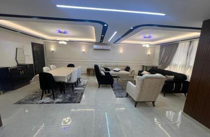 Apartment - 3 Bedrooms - 3 Bathrooms for rent in Mohammed Al Margosh St. - 6th Zone - Nasr City - Cairo