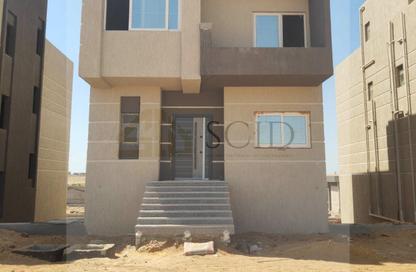 Villa - 3 Bedrooms - 3 Bathrooms for sale in Lake West - Sheikh Zayed Compounds - Sheikh Zayed City - Giza