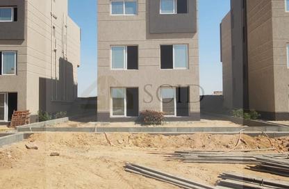 Villa - 3 Bedrooms - 3 Bathrooms for sale in Lake West - Sheikh Zayed Compounds - Sheikh Zayed City - Giza