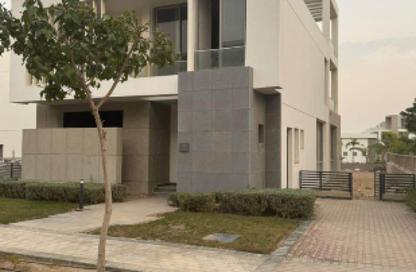 Villa - 5 Bedrooms - 6 Bathrooms for sale in New Giza - Cairo Alexandria Desert Road - 6 October City - Giza