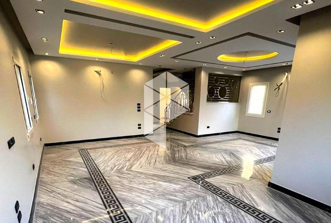 70632681 - Property Image 2